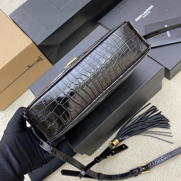 Handbags SAINT LAURENT 520534 size 23x16x6 cm