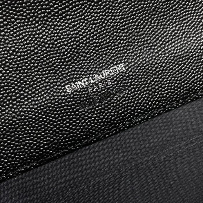 Handbags SAINT LAURENT 617662 size 21x16x3 cm