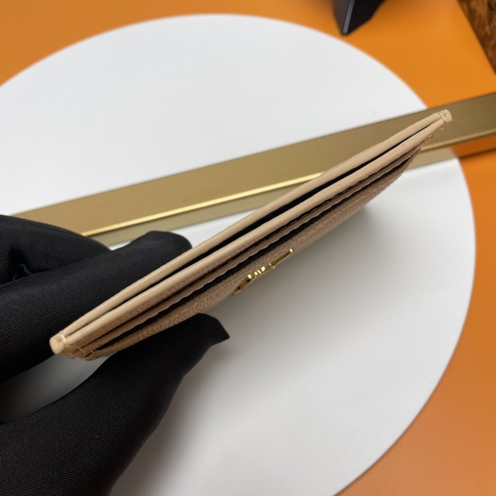 Handbags SAINT LAURENT 423291 size 10x7.5x0.5 cm