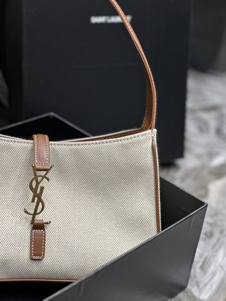 Handbags SAINT LAURENT 657228 size 25X14X6 cm