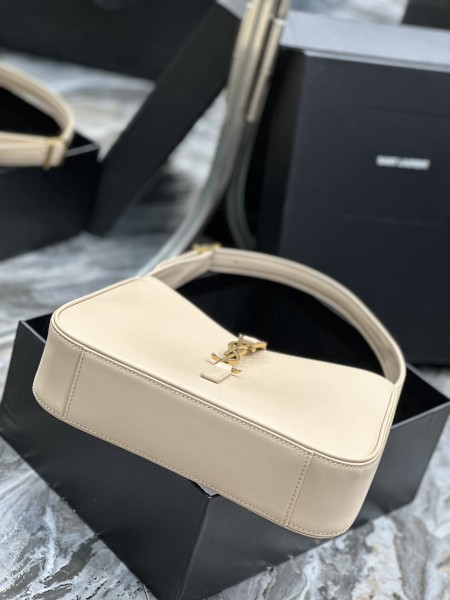 Handbags SAINT LAURENT 657228 size 25X14X6 cm