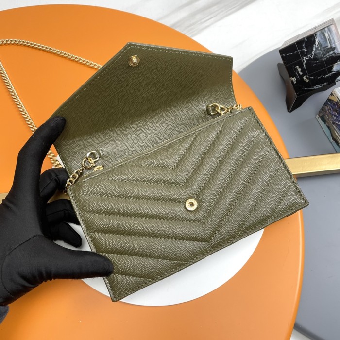 Handbags SAINT LAURENT 393953 size 19x11.5x4 cm