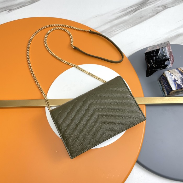 Handbags SAINT LAURENT 393953 size 19x11.5x4 cm