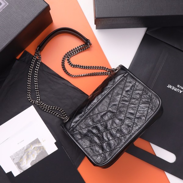 Handbags SAINT LAURENT 533037 size  22x16.5x12 cm