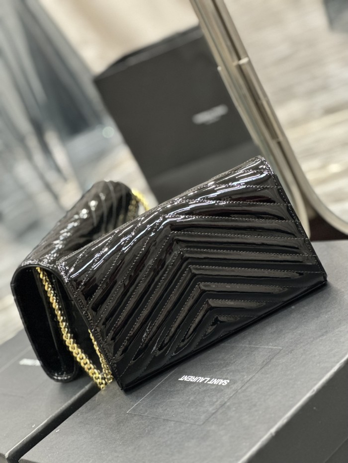 Handbags SAINT LAURENT 377828 size 22.5x14x4 cm
