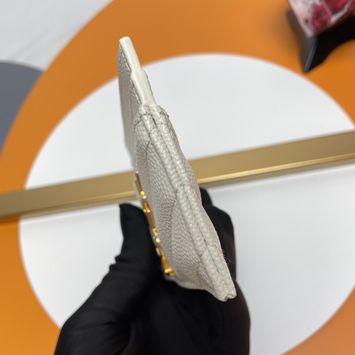 Handbags SAINT LAURENT 423291 size 10x7.5x0.5 cm