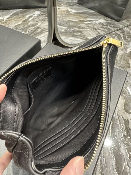 Handbags SAINT LAURENT 733955 size 23×17×5 cm