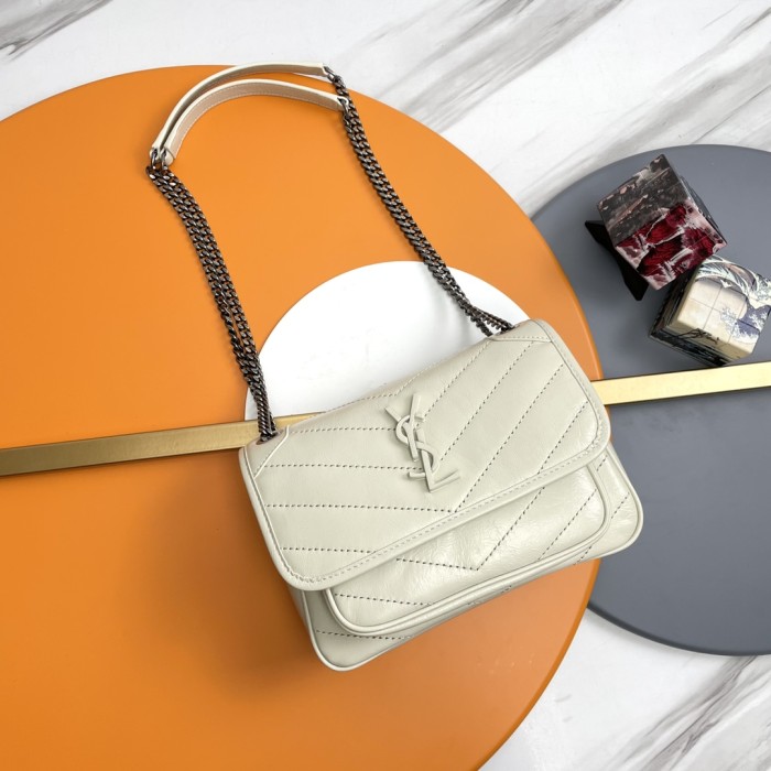 Handbags SAINT LAURENT 533037 size  22-16-7 cm