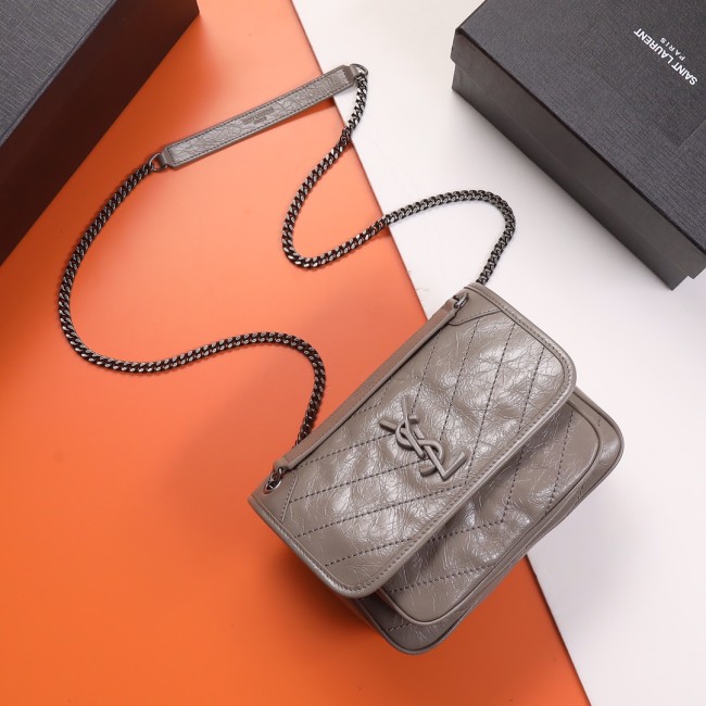 Handbags SAINT LAURENT 533037 size  22x16.5x12 cm