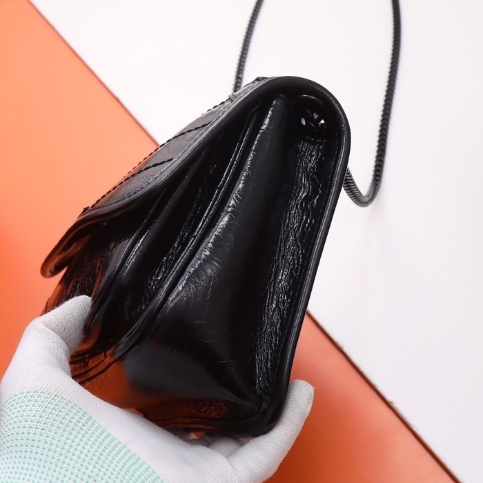 Handbags SAINT LAURENT 533037 size  22x16.5x12 cm