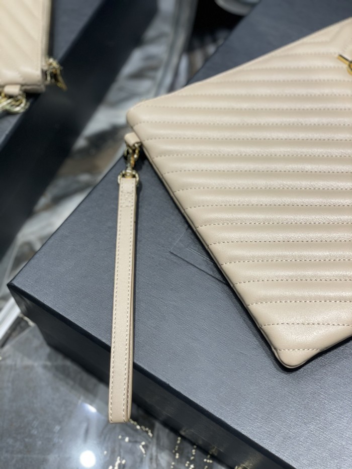 Handbags SAINT LAURENT 440222 size  36x24.5x2.5 cm 