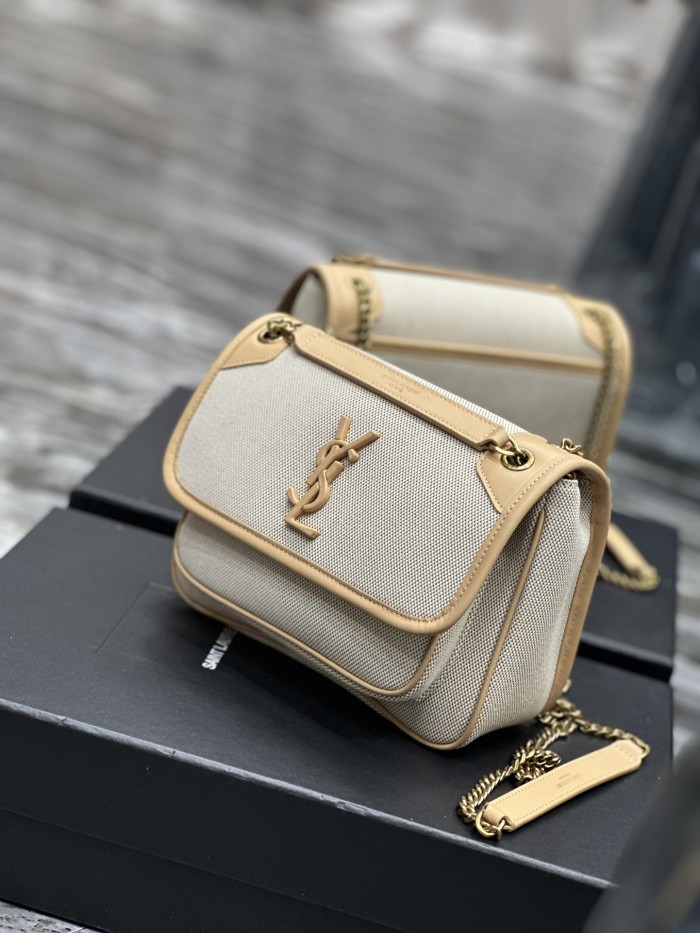 Handbags SAINT LAURENT 533037 size 22x16.5x7.5 cm