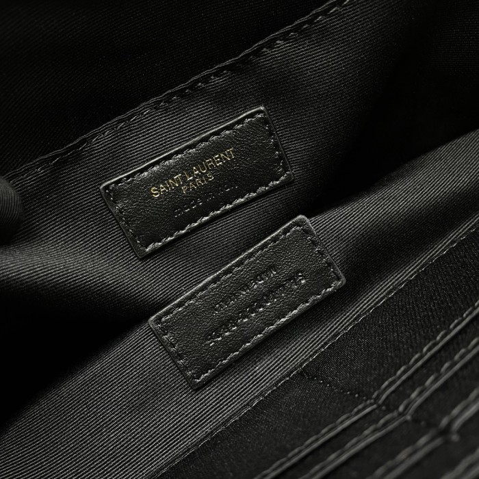 Handbags SAINT LAURENT 440222 size 36x24.5x2.5 cm