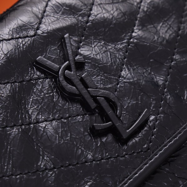 Handbags SAINT LAURENT 533037 size  22x16.5x12 cm