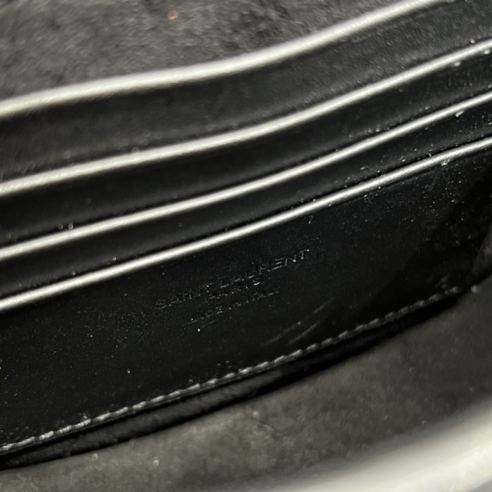 Handbags SAINT LAURENT 623097 size 15x14x4.5 cm