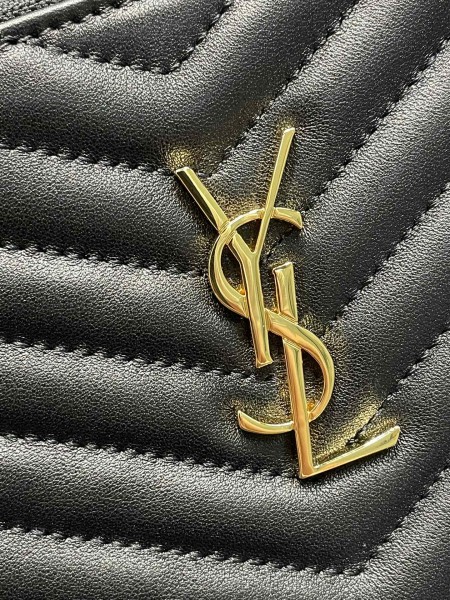 Handbags SAINT LAURENT 379039 size 24×17.5×1.5 cm