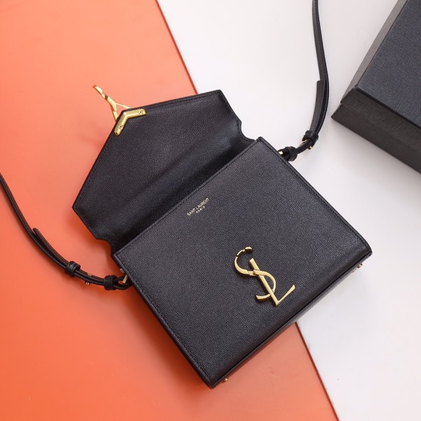 Handbags SAINT LAURENT 602716 size 20×16×7.5 cm