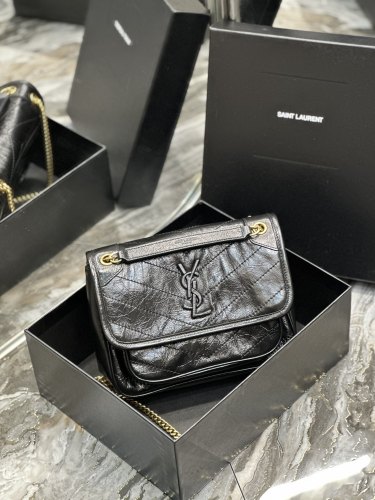 Handbags SAINT LAURENT 633151 size 22×16.5×12 cm