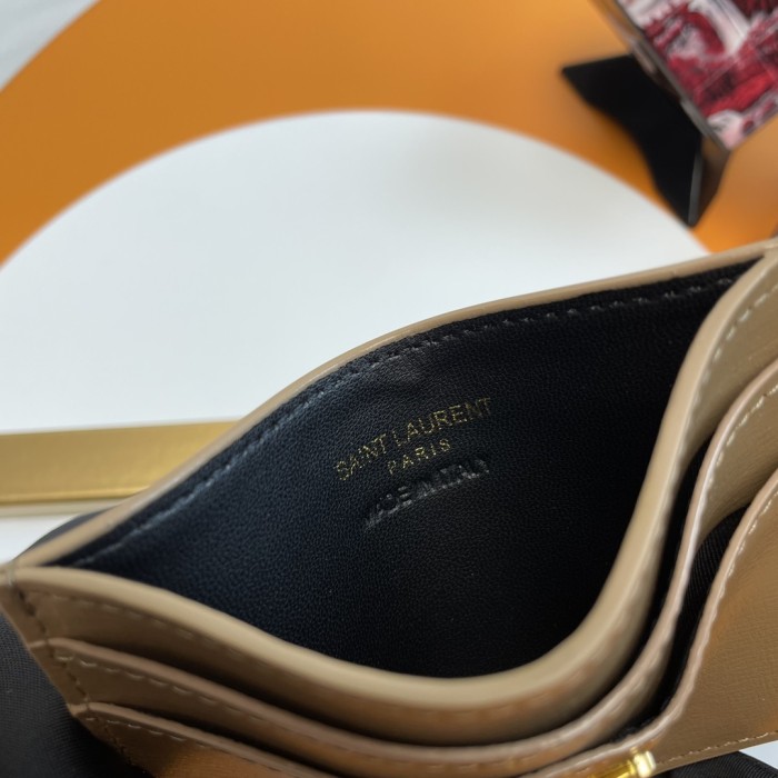 Handbags SAINT LAURENT 423291 size 10x7.5x0.5 cm