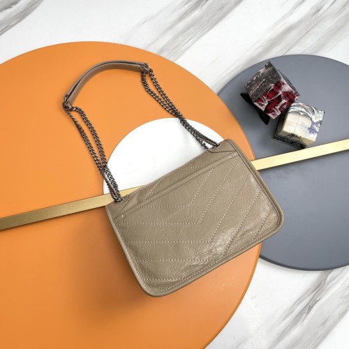 Handbags SAINT LAURENT 533037 size  22-16-7 cm