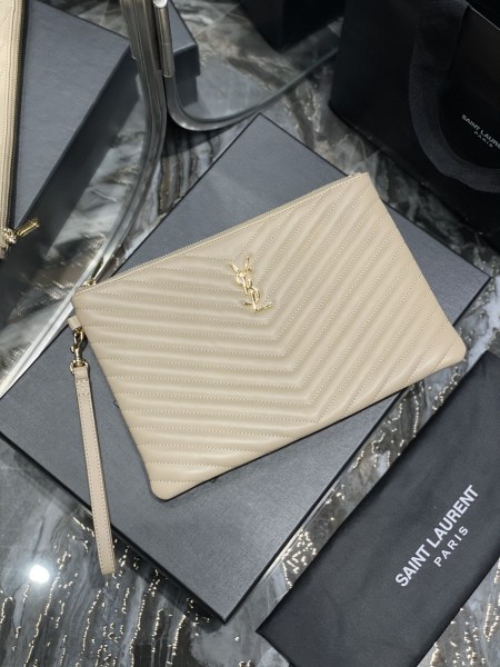 Handbags SAINT LAURENT 413444 size  30×21.5×2 cm