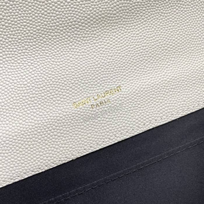 SAINT LAURENT Monogram Leather Clutch Regular Women's Vintage White 617662-BOW01-9207 size 21*3*16 cm
