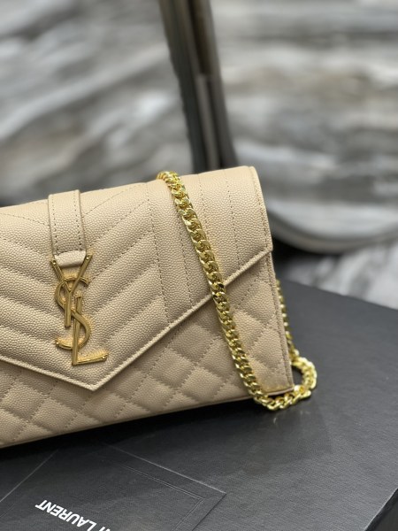 Handbags SAINT LAURENT 620280 size 22.5x14x4 cm