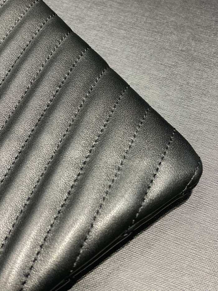 Handbags SAINT LAURENT 379039 size 24×17.5×1.5 cm