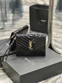Handbags SAINT LAURENT 617662 size 21×6×3 cm