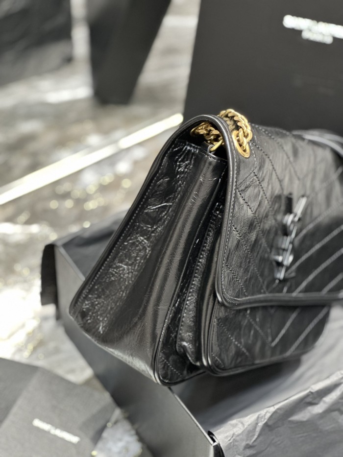 Handbags SAINT LAURENT 633158 size 28x20.5x8.5 cm