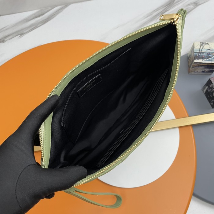 Handbags SAINT LAURENT 440222 size 36x24.5x2.5 cm