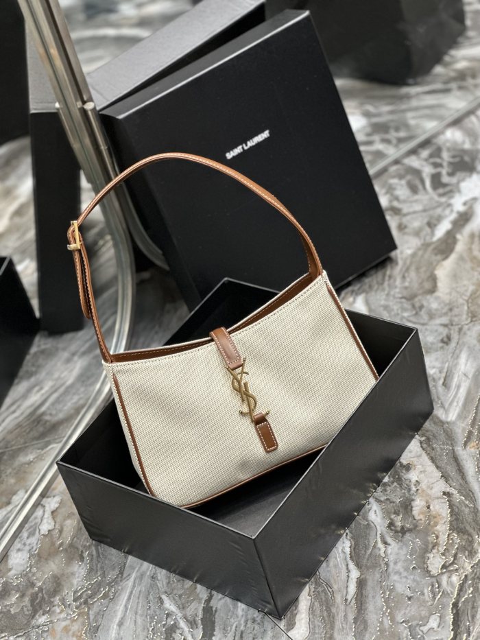 Handbags SAINT LAURENT 657228 size 25X14X6 cm