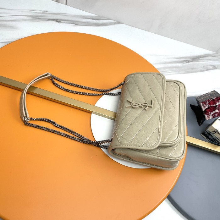 Handbags SAINT LAURENT 533037 size  22-16-7 cm