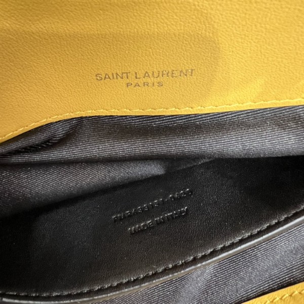 Handbags SAINT LAURENT 633151 size 22×16.5×12 cm 