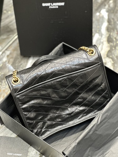 Handbags SAINT LAURENT 633158 size 28x20.5x8.5 cm