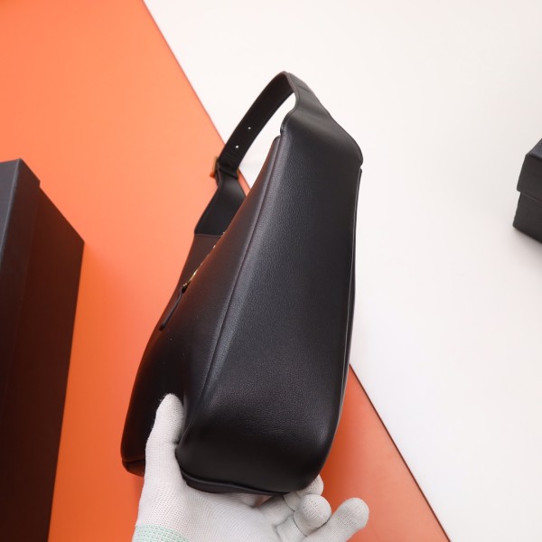 SAINT LAURENT LE5A7 Soft Grain Cow Leather Hobo Shoulder Bag Small Women's Black 713938-AAAUQ-1000 size 22*8.5*23 cm