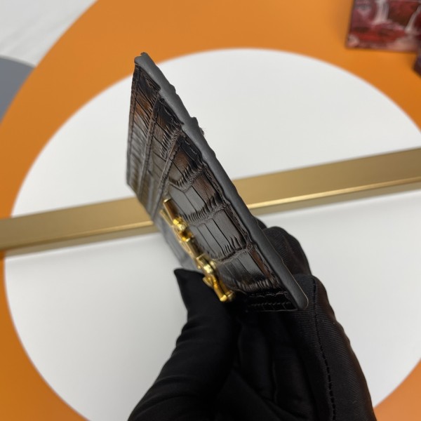 Handbags SAINT LAURENT 423291 size 10x7.5x0.5 cm