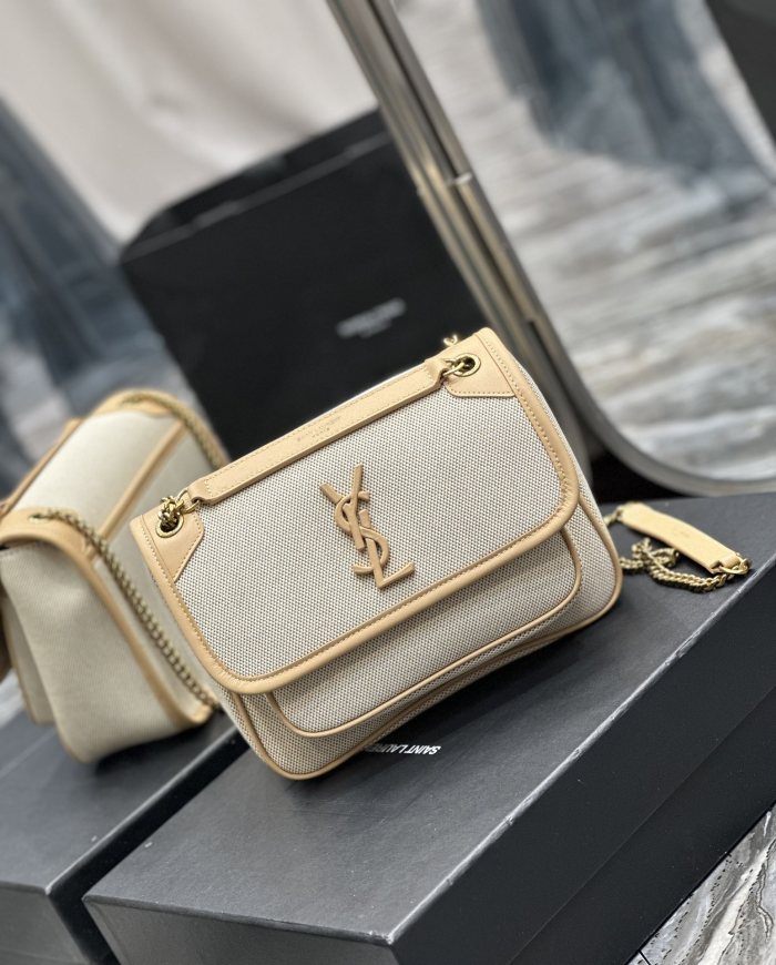 Handbags SAINT LAURENT 533037 size 22x16.5x7.5 cm