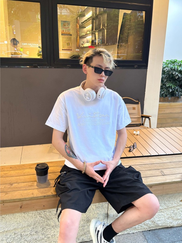 Clothes Louis Vuitton 480