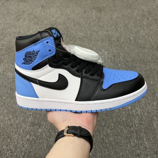 Jordan 1 Retro High OG UNC Toe