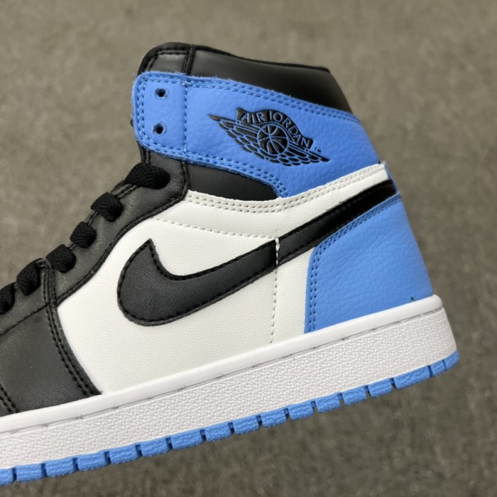 Jordan 1 Retro High OG UNC Toe