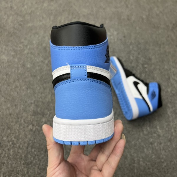 Jordan 1 Retro High OG UNC Toe