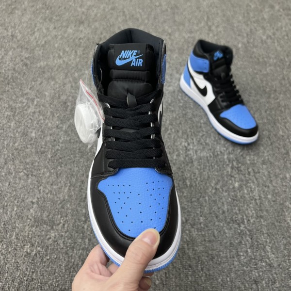 Jordan 1 Retro High OG UNC Toe