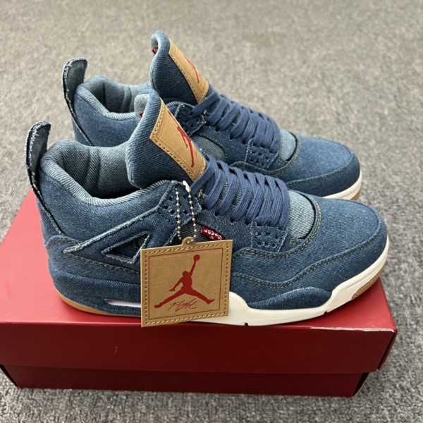 Jordan 4 Retro Levi's Denim (Tag with Levi's Logo)