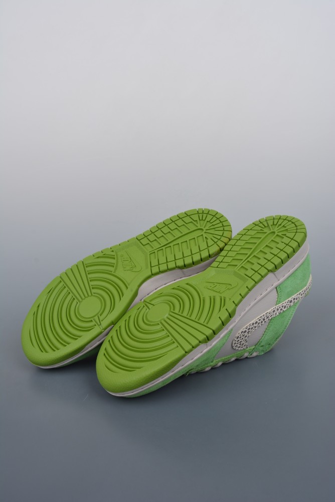Nike Dunk Low AS Safari Swoosh Chlorophyll