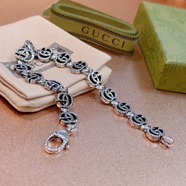 Jewelry Gucci 324