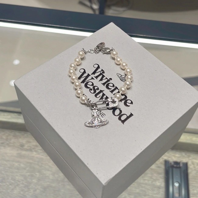 Jewelry vivienne westwood 66