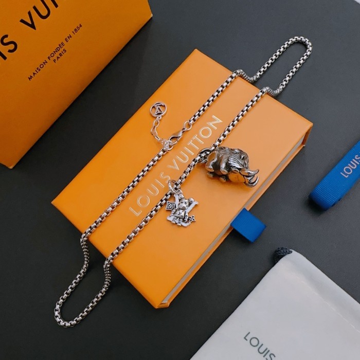 Jewelry Louis Vuitton 145