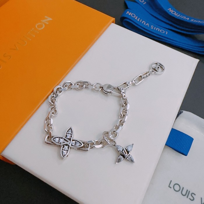 Jewelry Louis Vuitton 139