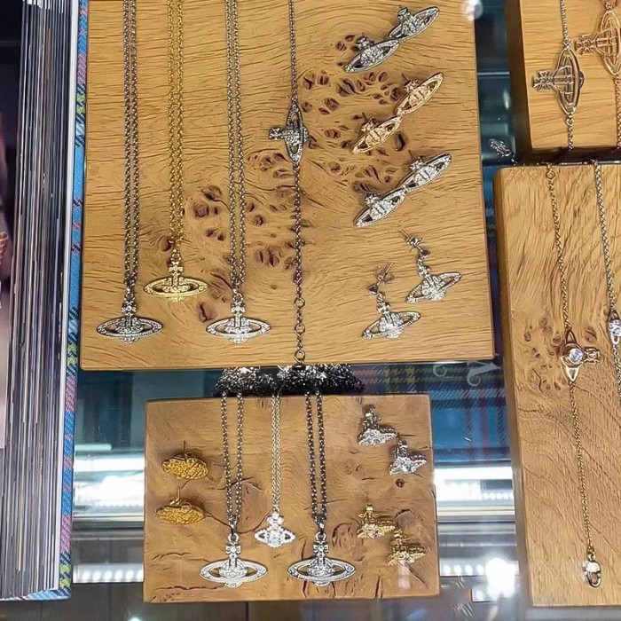 Jewelry vivienne westwood 62